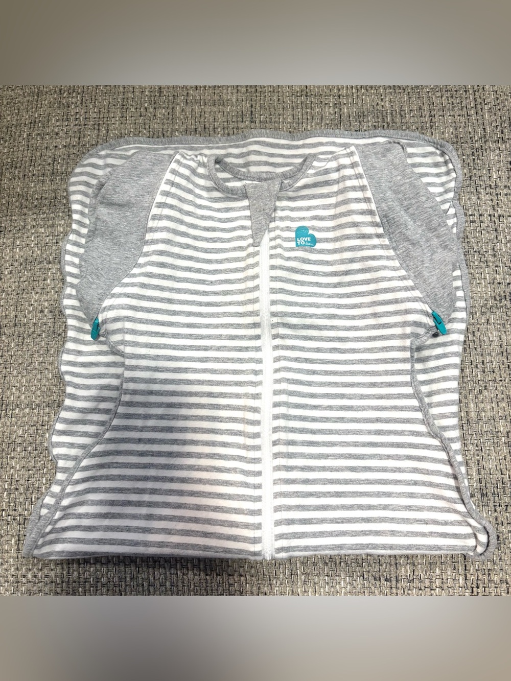 Love to dream White & Gray Transitional Swaddle Sack Baby Sleep Jacket